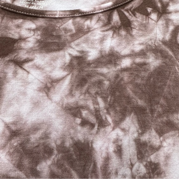 AMERICAN EAGLE Cold Shoulder Long Sleeve - Picture 2 of 5